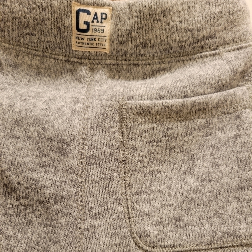Gap Boy Firetruck Sweater Set 4 Gray Red - Picture 4 of 8